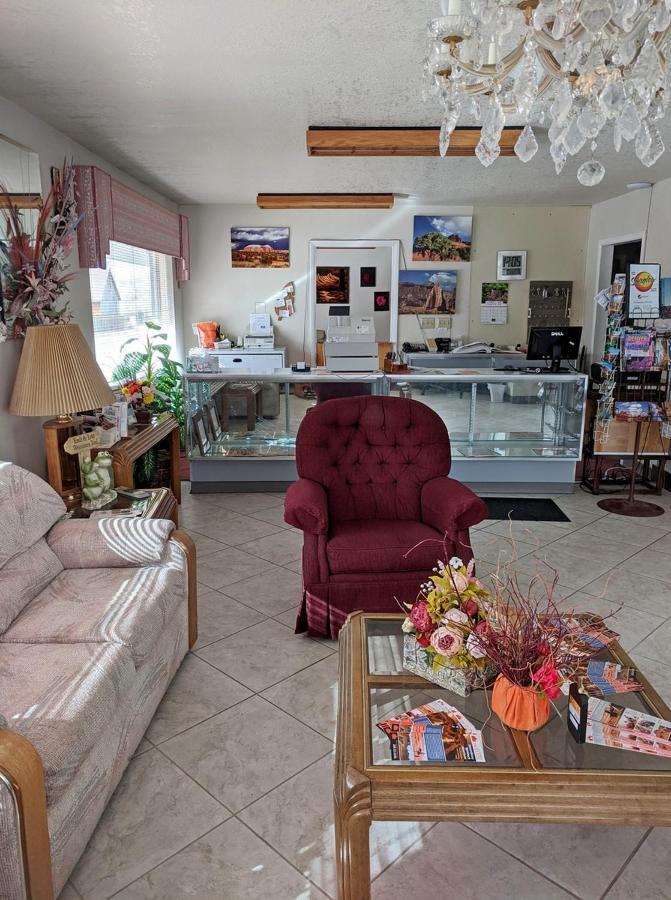 Aquarius Inn Bicknell ภายนอก รูปภาพ